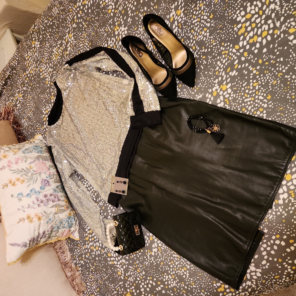 Black leather skirt
